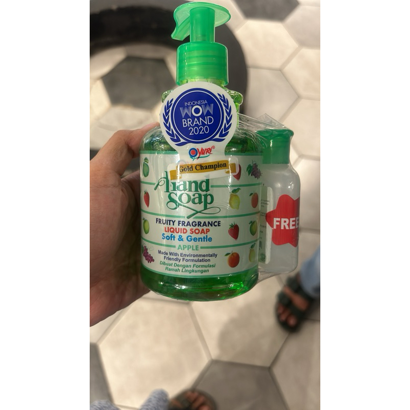hand soap yuri