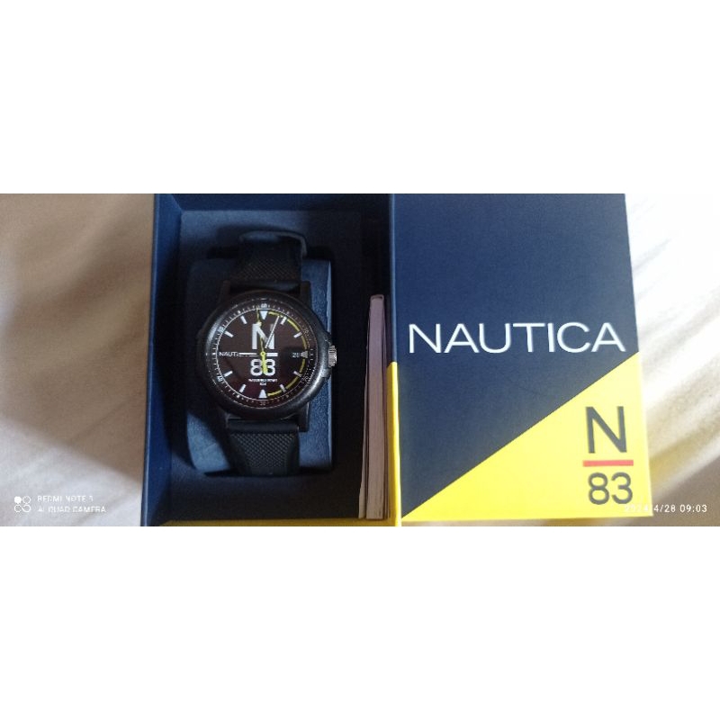 Jam NAUTICA second