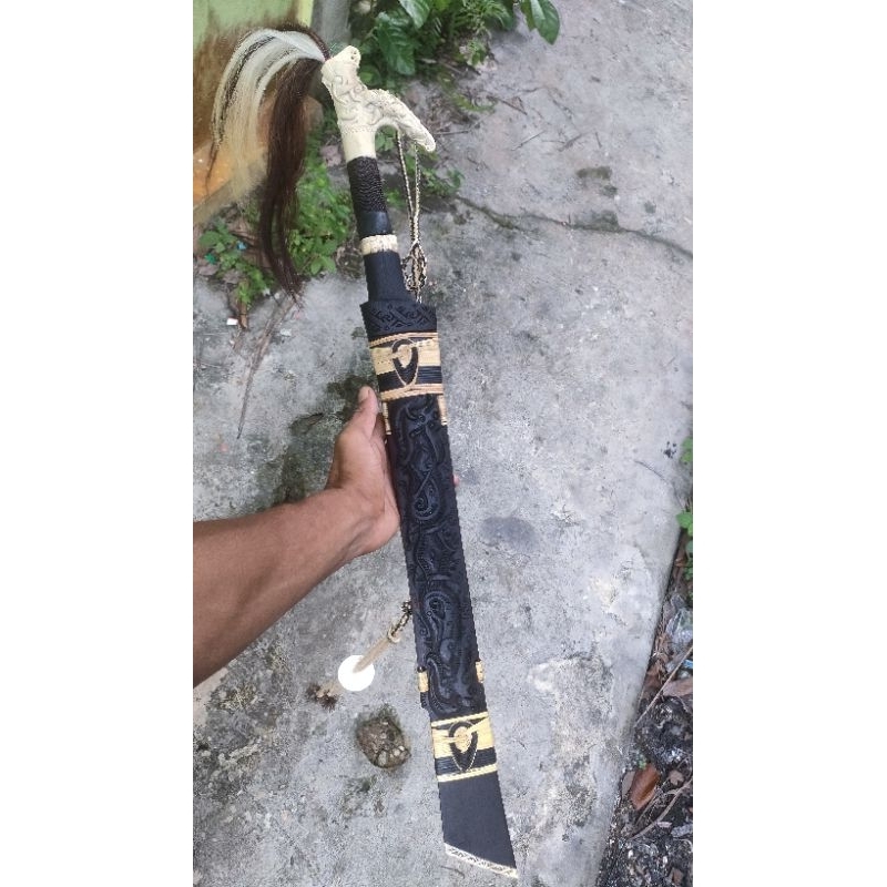 MANDAU DAYAK KALIMANTAN