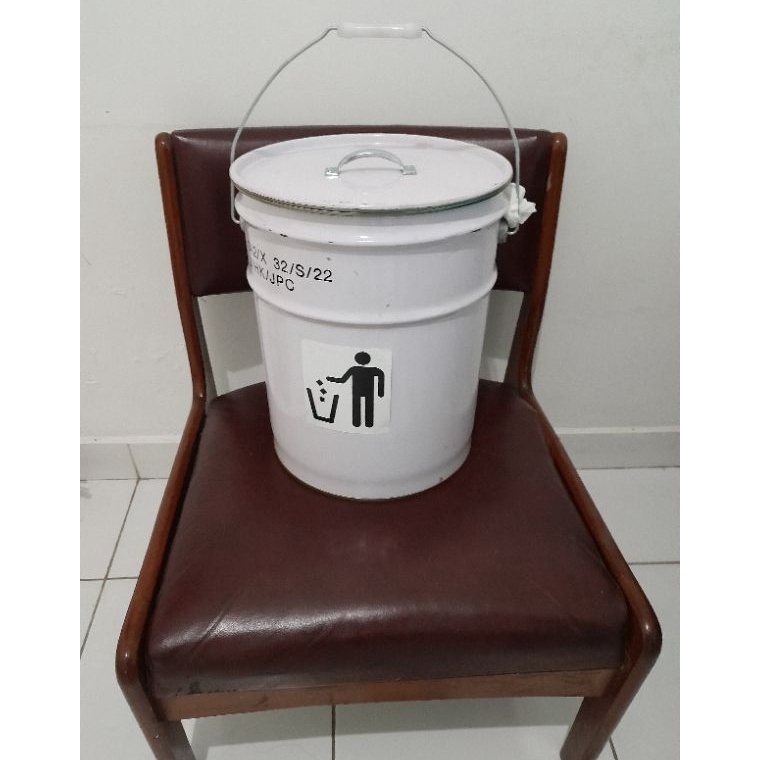 PU Tong Sampah Besi Kaleng  Kaleng exs Import Tebal