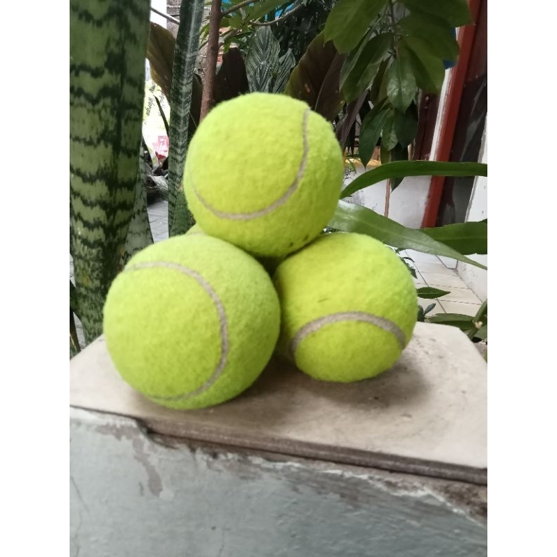 Bola Tennis/ Bola Kasti Bekas Bagus Berkualitas