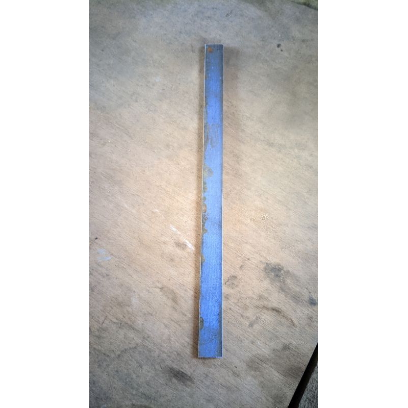 plat strip besi tebal 3mm,lebar 2,5cm,panjang 30cm