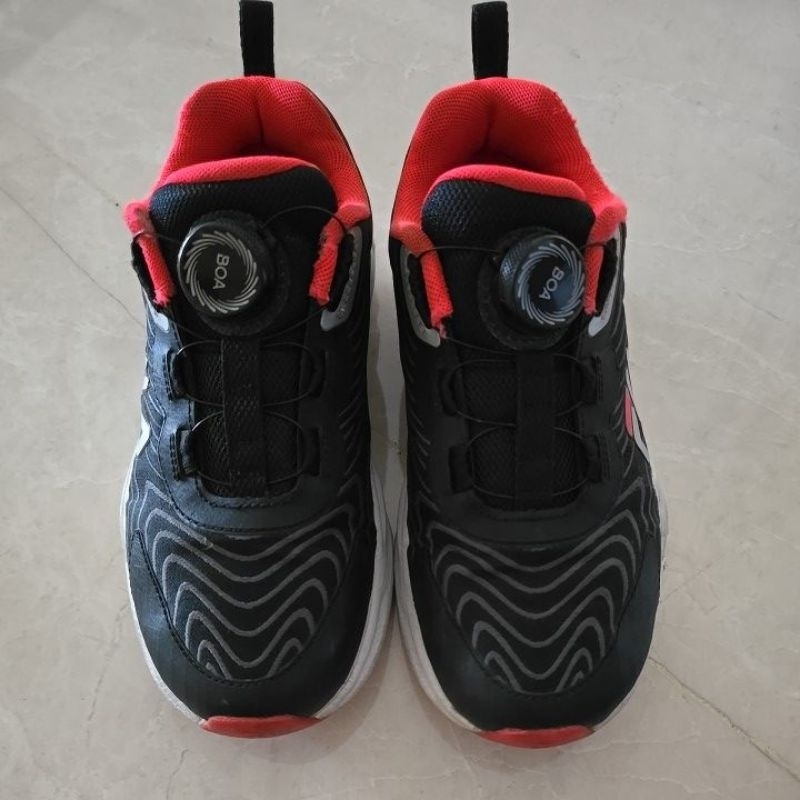 《PRELOVED》Fila Kids sneaker shoes black orange