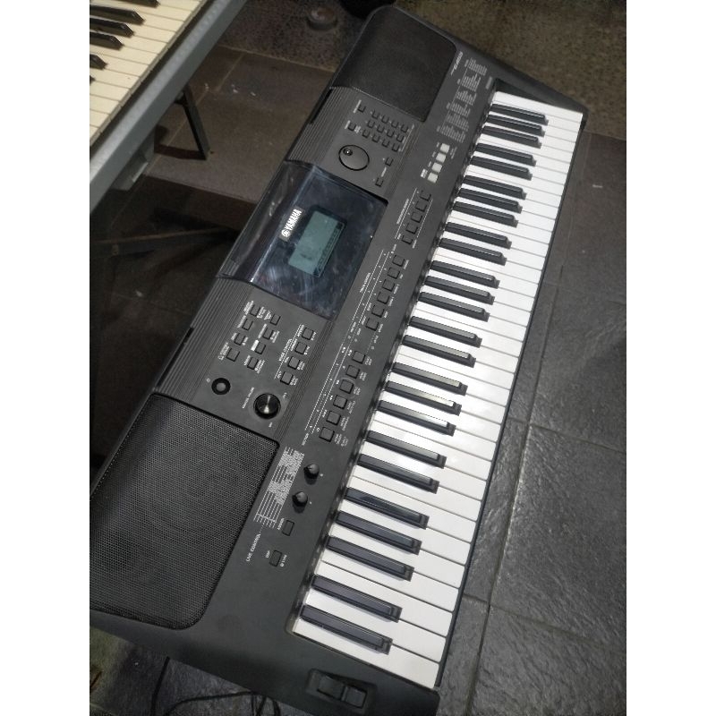 PIANO/KEYBOARD YAMAHA PSR E453 BEKAS BELAJAR