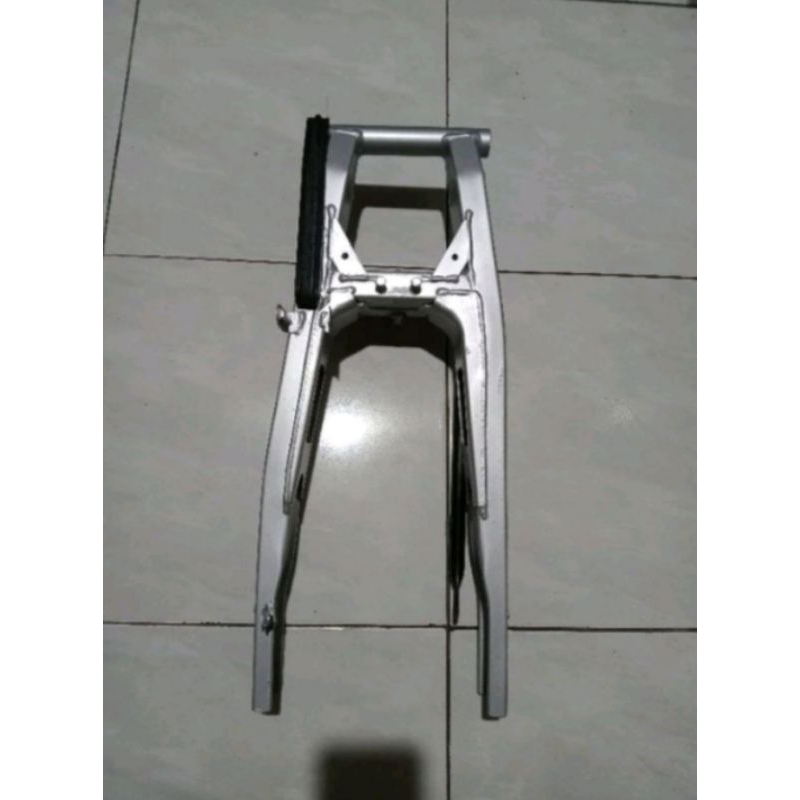 SWING ARM YAMAHA VIXION OLD ORIGINAL COPOTAN