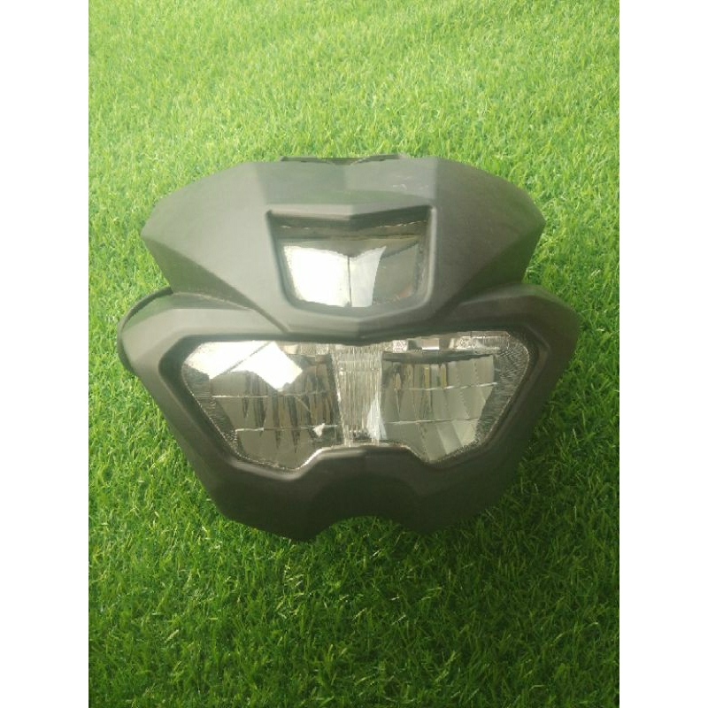 reflector lampu depan cover lampu yamaha Xabre xabre original