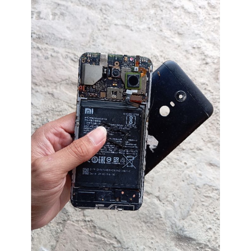 redmi 5 plus, redmi 5+ minusan