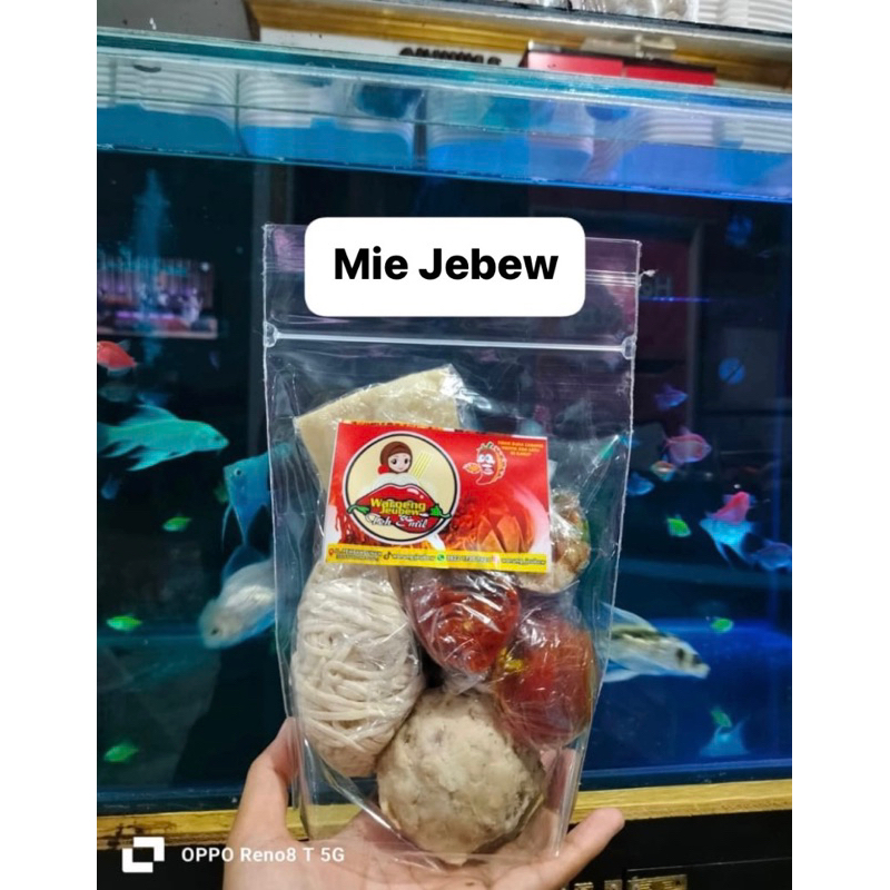 

Mie Jebew Teh Emil