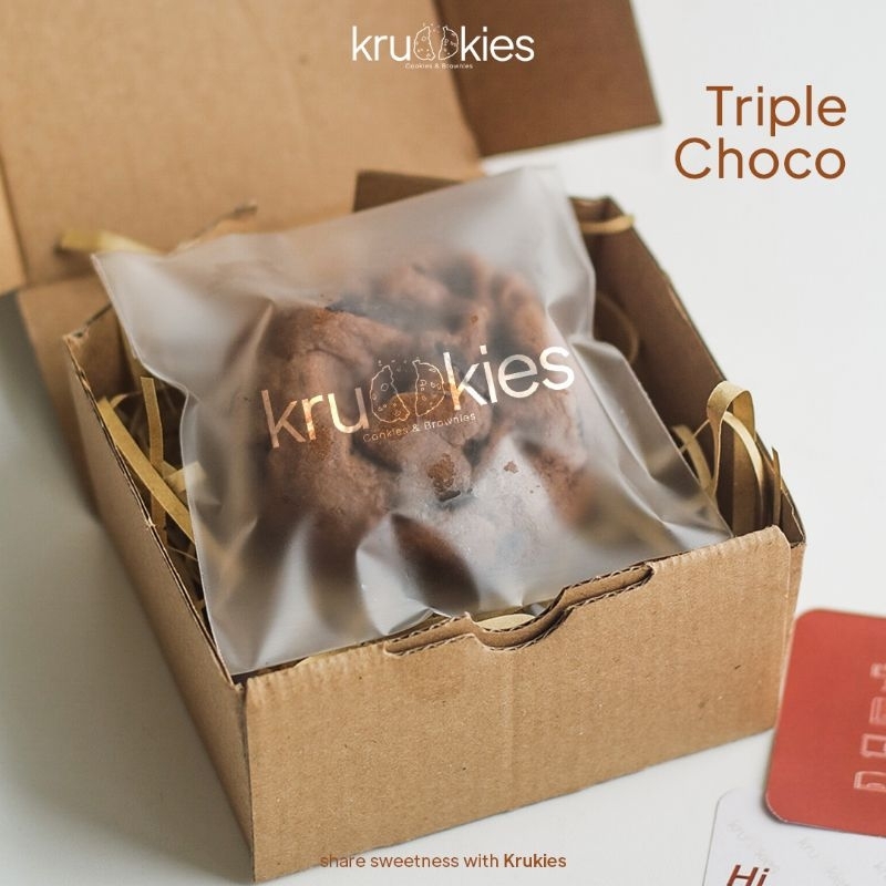 

Triple Chocolate Giant Soft Baked Cookies 90-100gr by Krukies Premium 100% HALAL