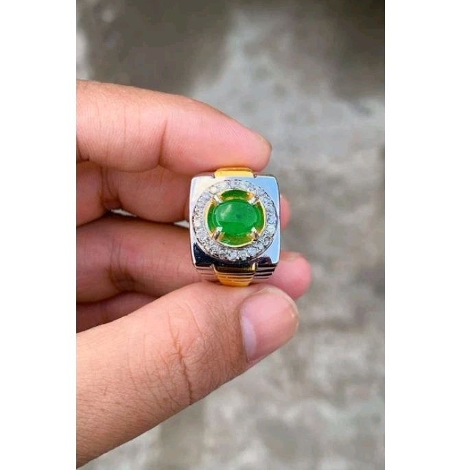Cincin Berlian Batu Permata Zamrud