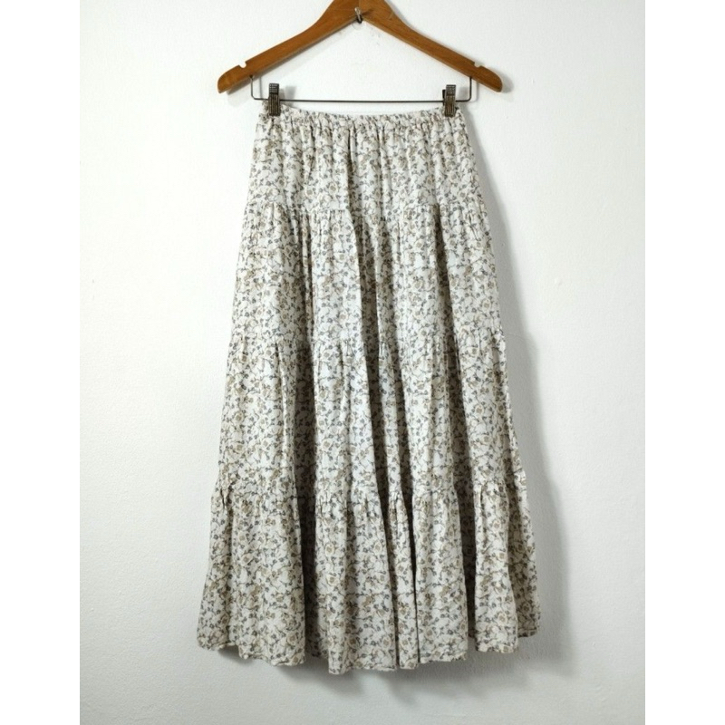 Rok GU floral skirt