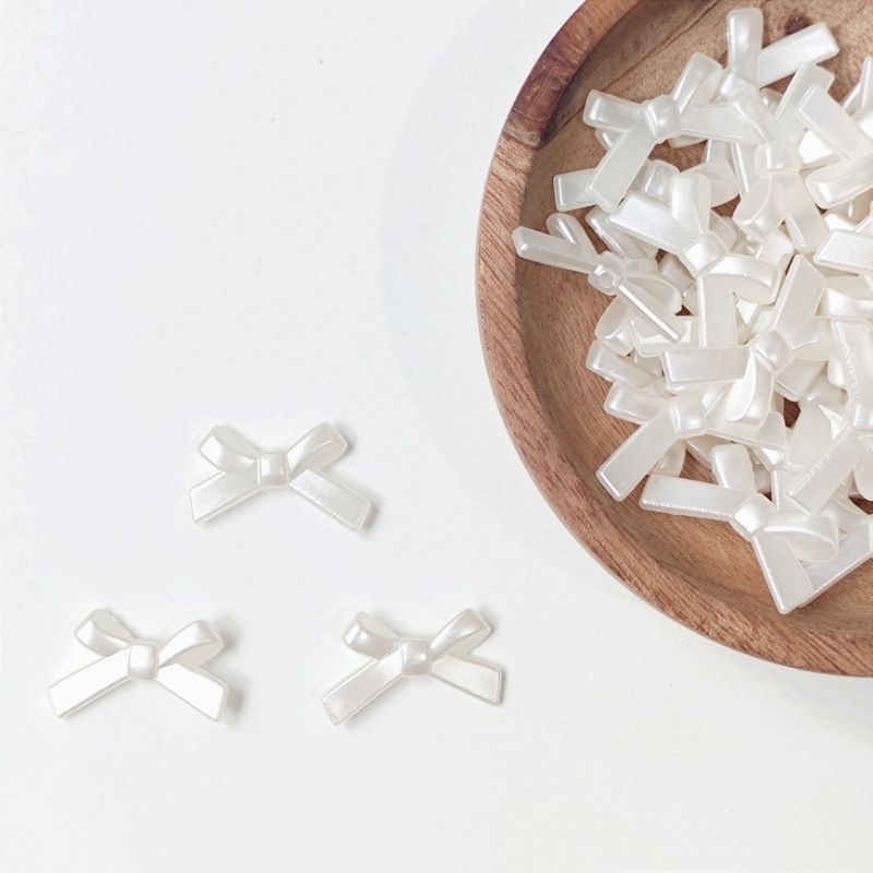 

10 gr Mote PITA SILANG KOREA BW Bow Ribbon Bowtie Broken White Putih Tulang Manik-manik Manik Monte Bead Beads Bowknot