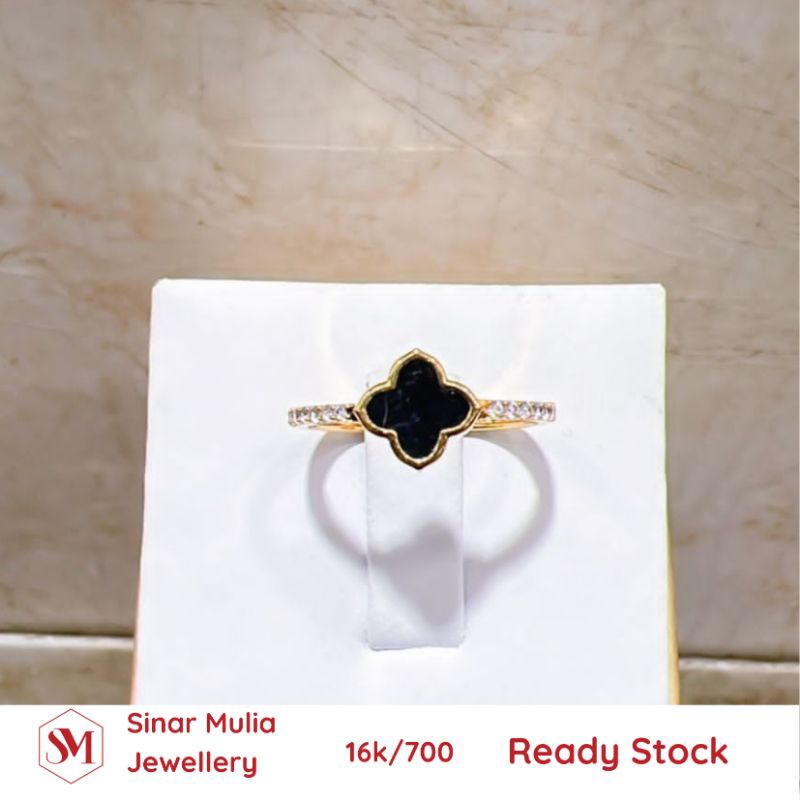 Cincin vancleef hitam
