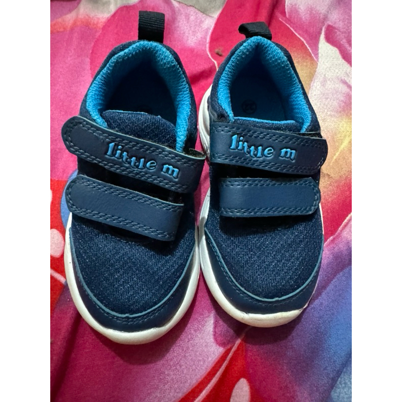 sepatu anak little M ori