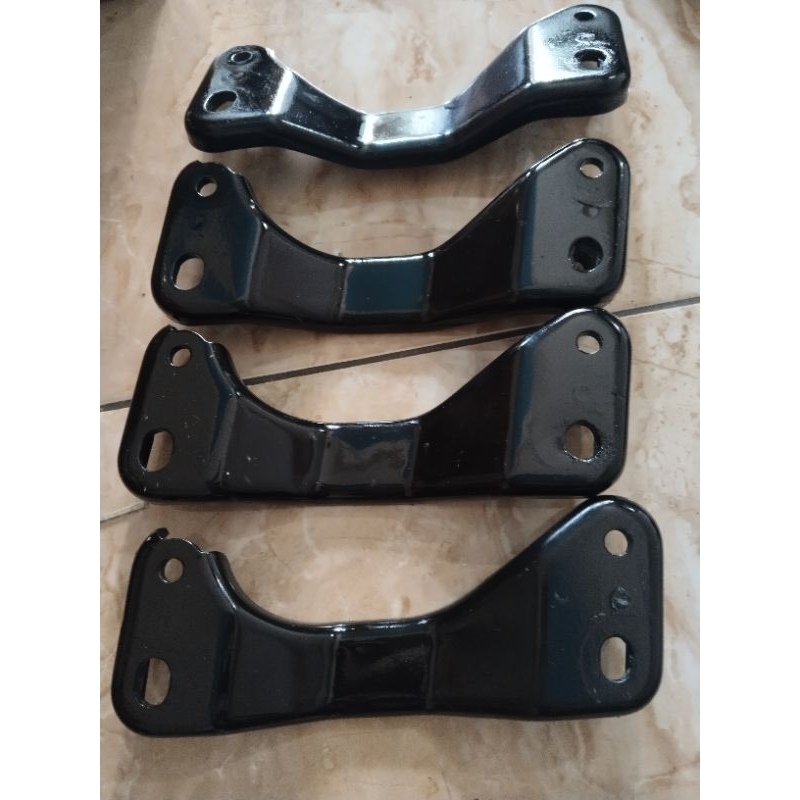 BREKET KNALPOT MIO BESI PANGKON DUDUKAN KNALPOT YAMAHA MIO ORI