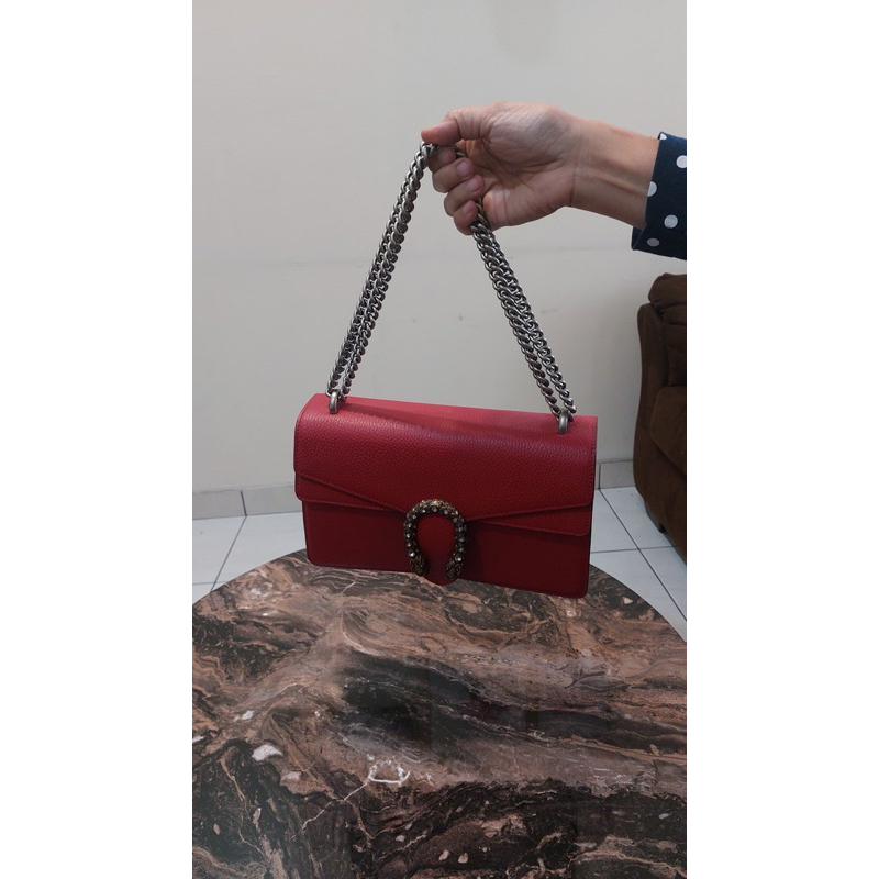 tas guccongg warna merah