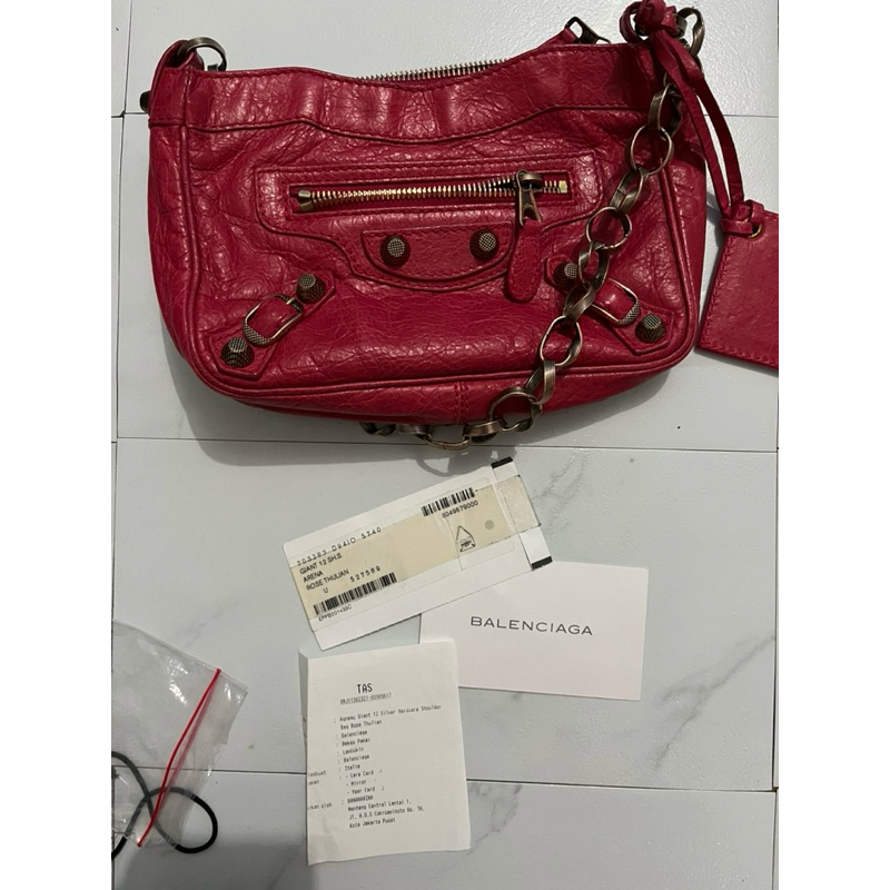 balenciaga giant shoulder bag preloved