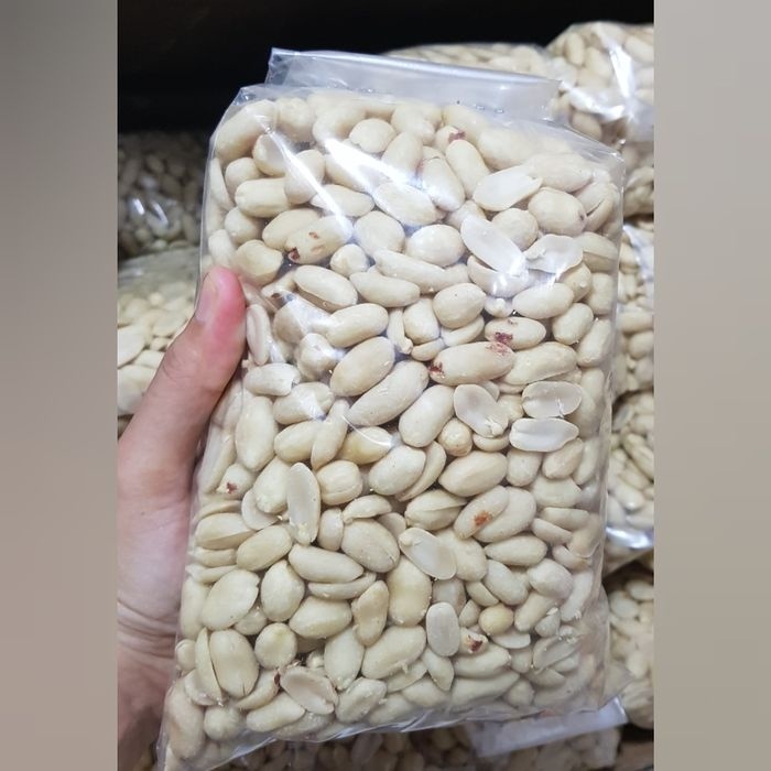 

kacang tanah kupas mentah kecil 1kg