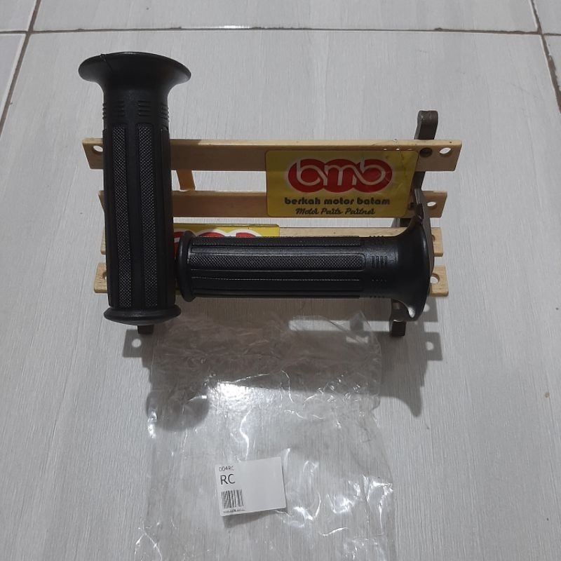 Suzuki RC 80 RC 100 Bravo karet holder handgrip hand grip