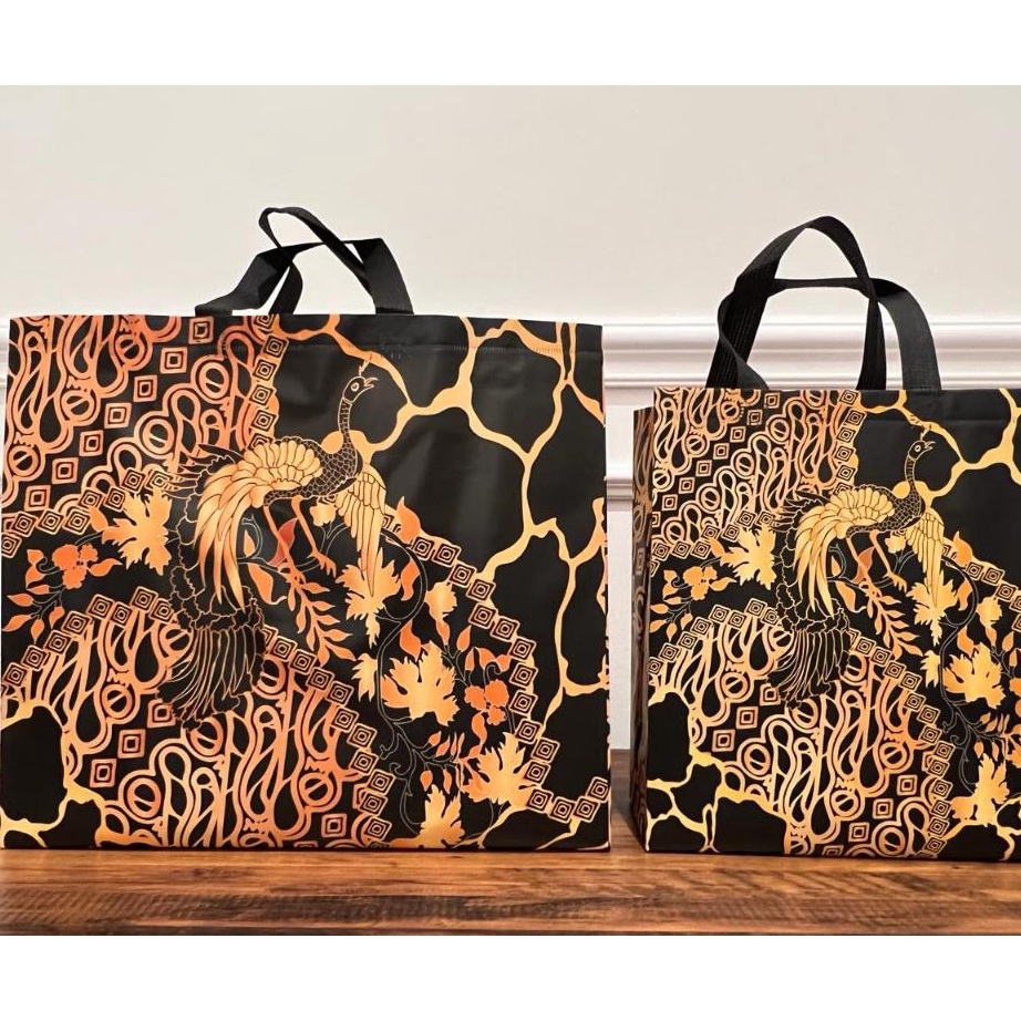 

Flash Sale LUSINAN Goodie Bag Lebaran Laminasi Lebaran Idul Fitri Standing Box Tegak Premium Handle Tas Kain Tali LUSINAN Tas Sembako