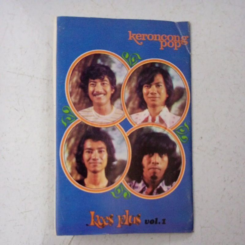 Kaset pita Koes Plus keroncong pop Vol.1