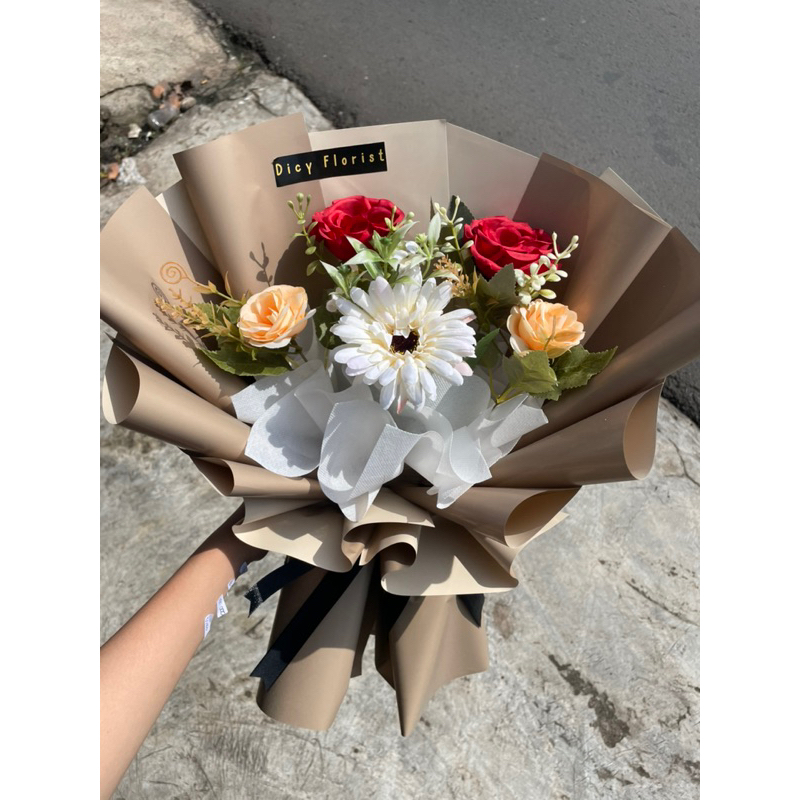 ARTIFICIAL BOUQUET / BOUQUET WISUDA / BOUQUET MURAH / BUNGA PALSU