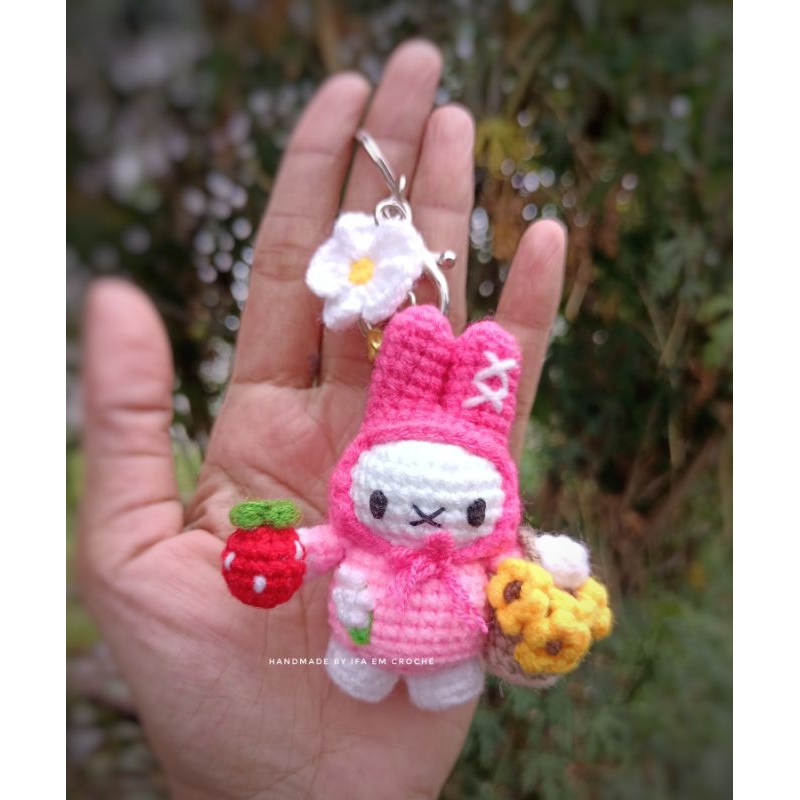 Amigurumi miffy | crochet miffy | boneka rajut miffy | gantungan kunci miffy | miffy keychain | girl