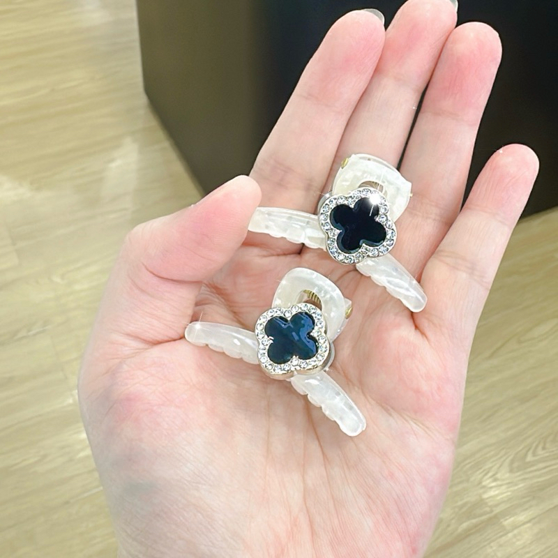 Jepit Rambut Korea Jedai Wanita Elegan Hight Quality Klip Jepitan Akrilik Bentuk Pita Ukuran Sedang 