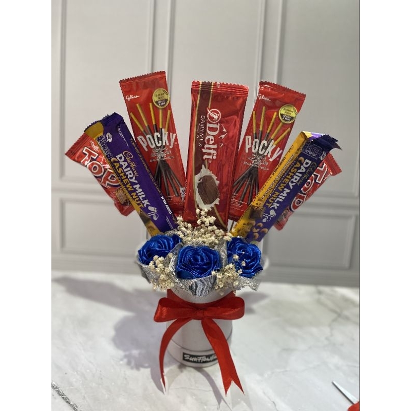 

Snack Buket Bloom box Bouquet Snack Buket Murah