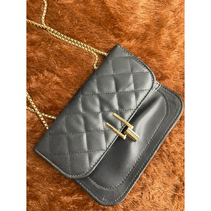 Tas selempang wanita amora