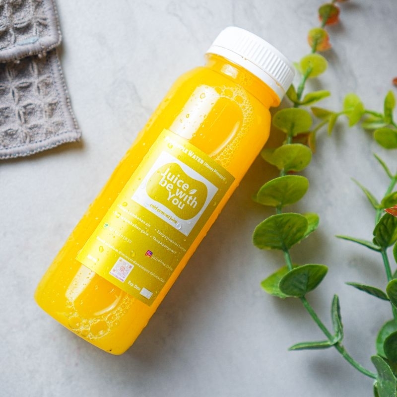 

Pineapple water - 250 ml Cold Pressed Juice ( Nanas Murni )