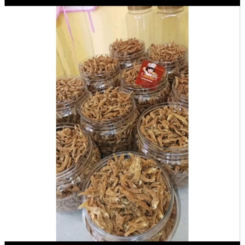 

teri krispy/teri kremes (ikan teri khas sungai Mahakam) kemasan sedang