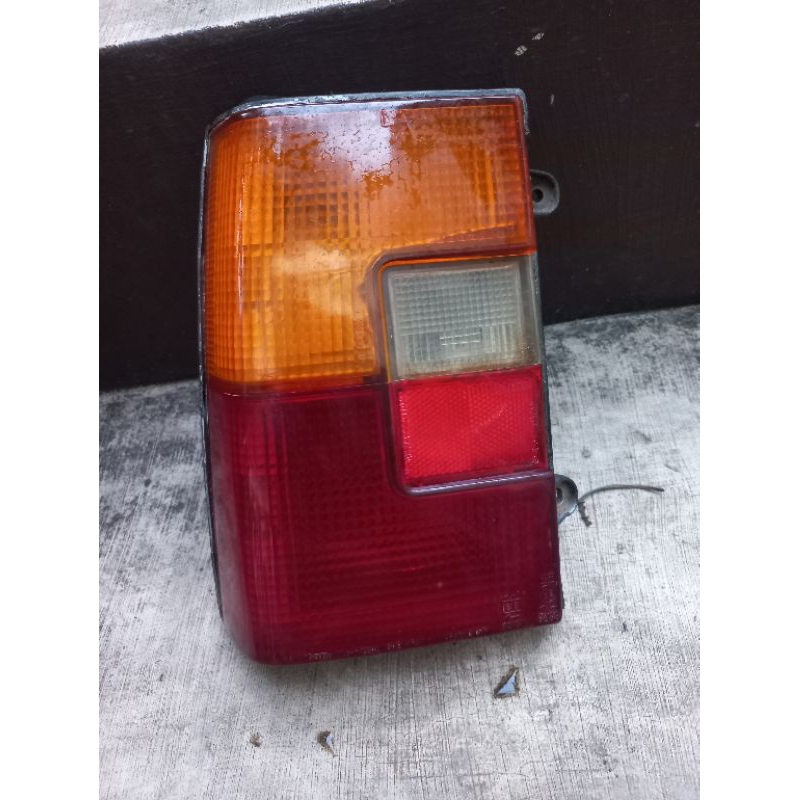 Stoplamp lampu belakang Daihatsu Charade G11 G10
