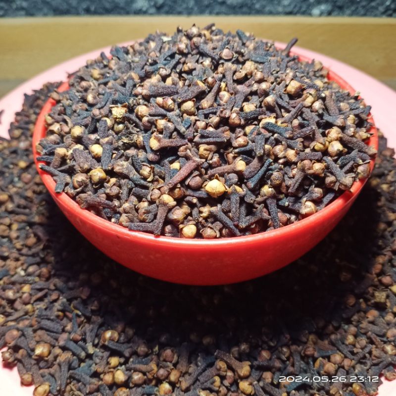 

Cengkeh Kering Murni 100% TANPA CAMPURAN