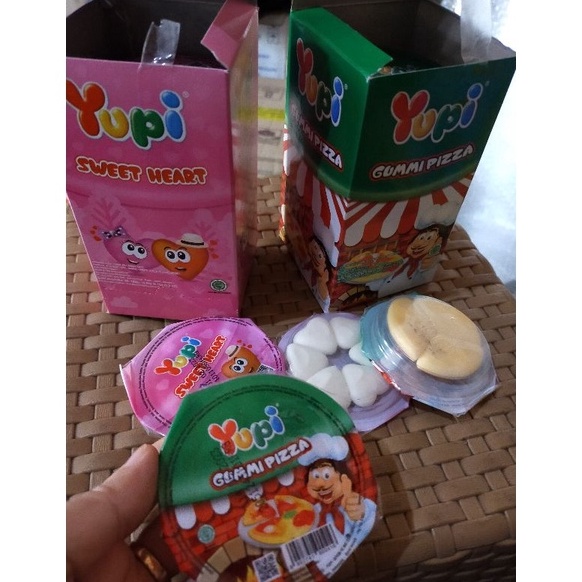 

Best Seller Permen Yupi 1 Box Isi 12 Pcs 49