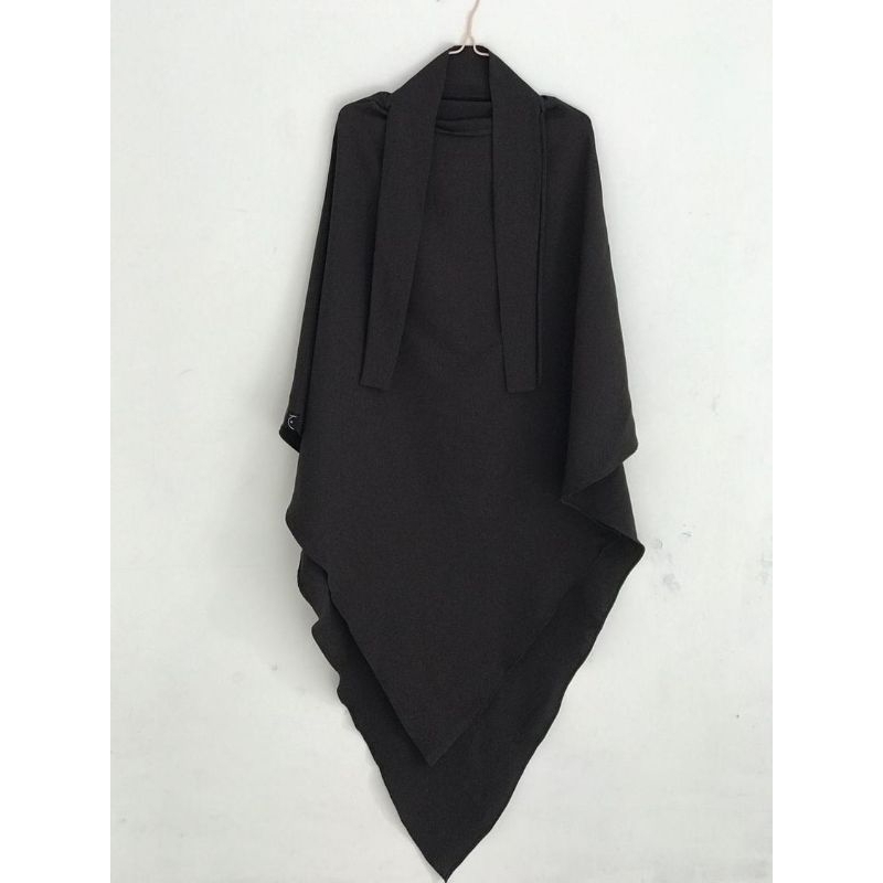 preloaved saila aljena size XL dark teal mina