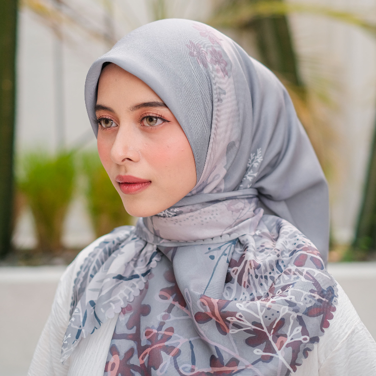 SHARAH Laser Cut Hijab Segi Empat Print Motif Dalila Warna Abu