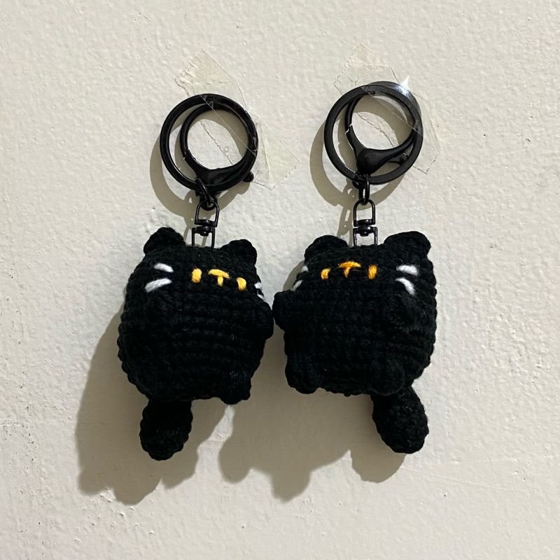 Cat Crochet Keychain