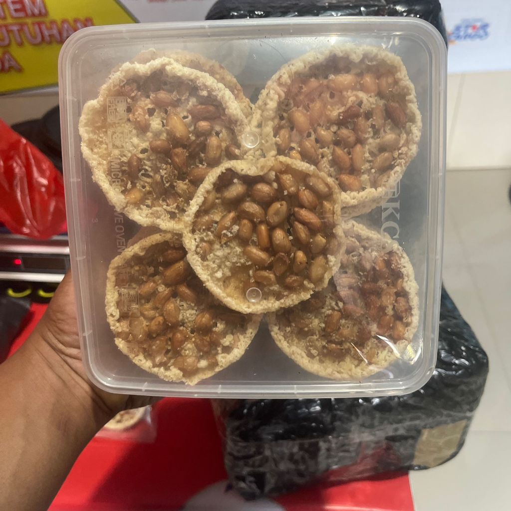 

Peyek enak renyah langsung dari prosuden - 1 bungkus 25pcs