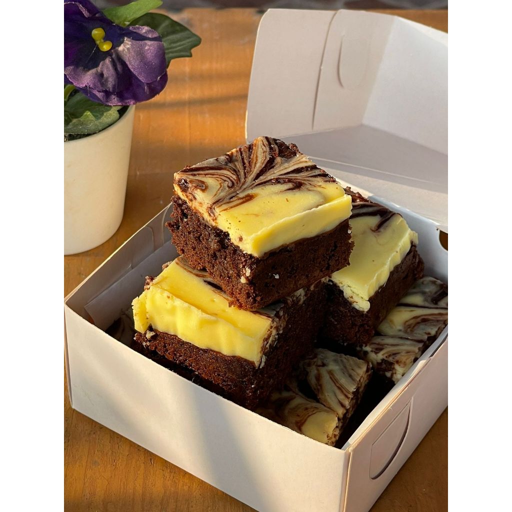 

Fudgy Brownies Premium By Emms Cake