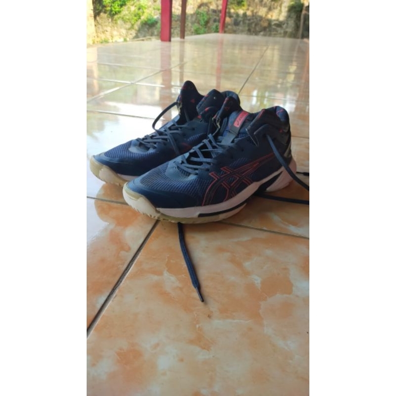 Asics Gel brust size 42