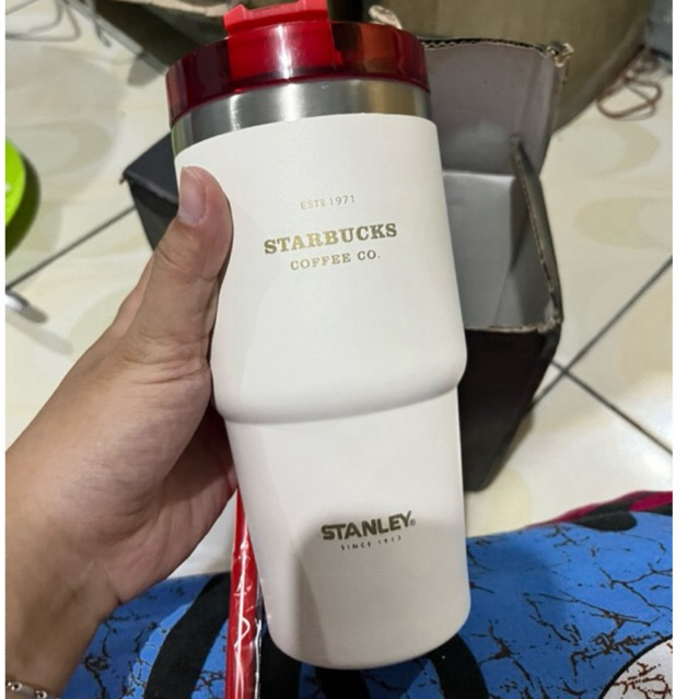 Tumbler STARBUCKS x Stanley White Red Baru ya (SEGEL PRELOVED)