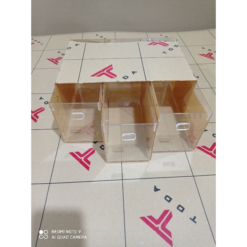 Akrilik Tempat make up laci