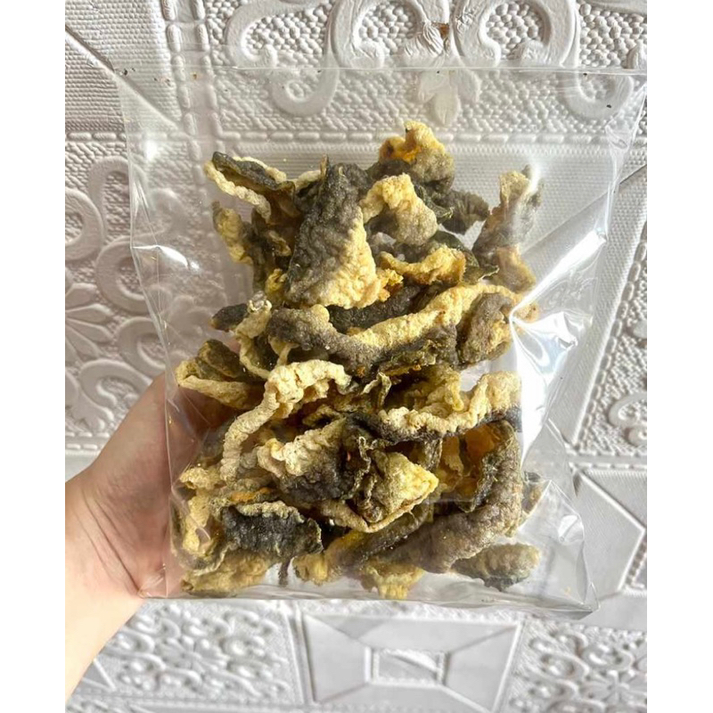 

KERUPUK KULIT IKAN PATIN PREMIUM KHAS MEDAN 100GR / KERIPIK KULIT IKAN PATIN