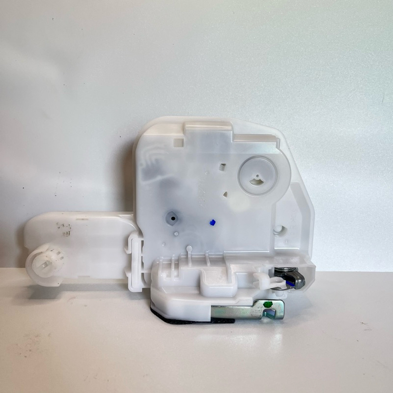Door Lock Assy Pintu Depan Kanan mobil Mitsubishi Xpander / Nissan All New Livina