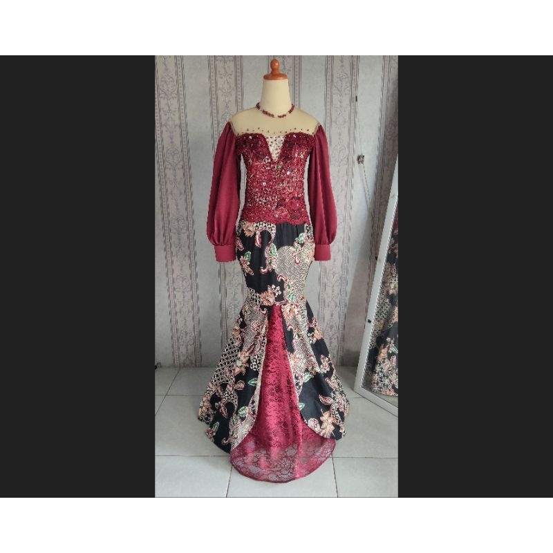 kebaya batik modern / baju wisuda / singer dress mewah