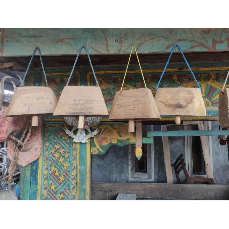 Lonceng/Kletak Sapi Kayu Unik Klasik