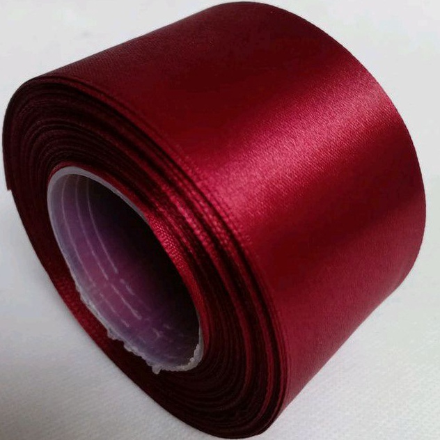 

Sale Khusus Pita satin merah maron 2 inch 5 cm Per roll