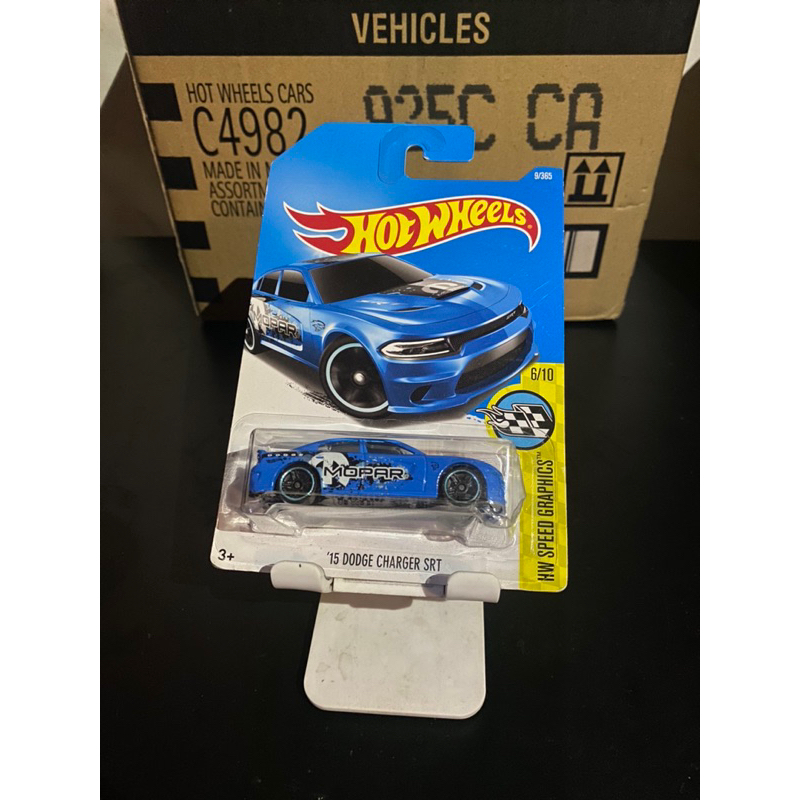 Hotwheels 15 Dodge Charger SRT Mopar