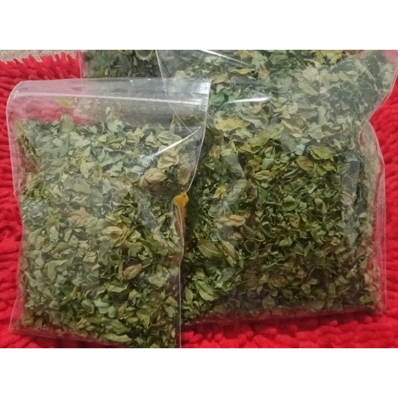 

Daun Kelor Kering